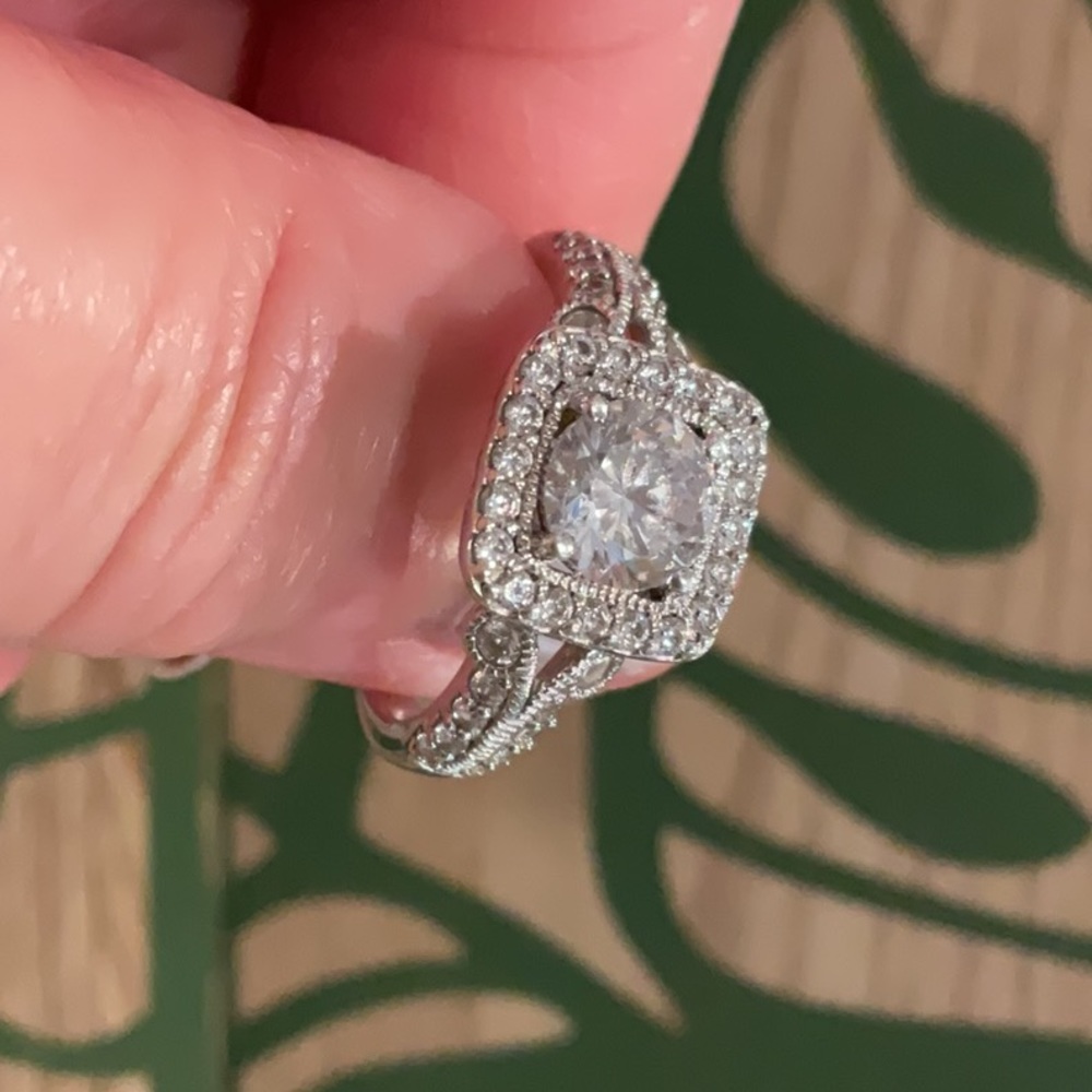 Bella Luce Ring - image 1